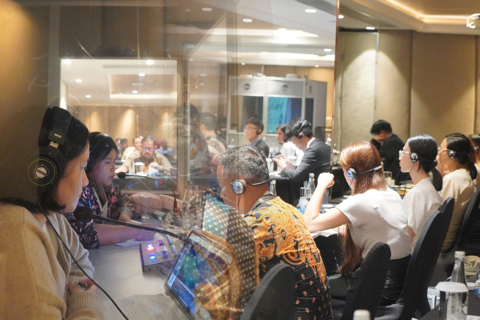 Read more about the article Interpretation Equipment Rental in Jakarta – Complete, Clear Audio, Onsite Services, and Professional Technicians